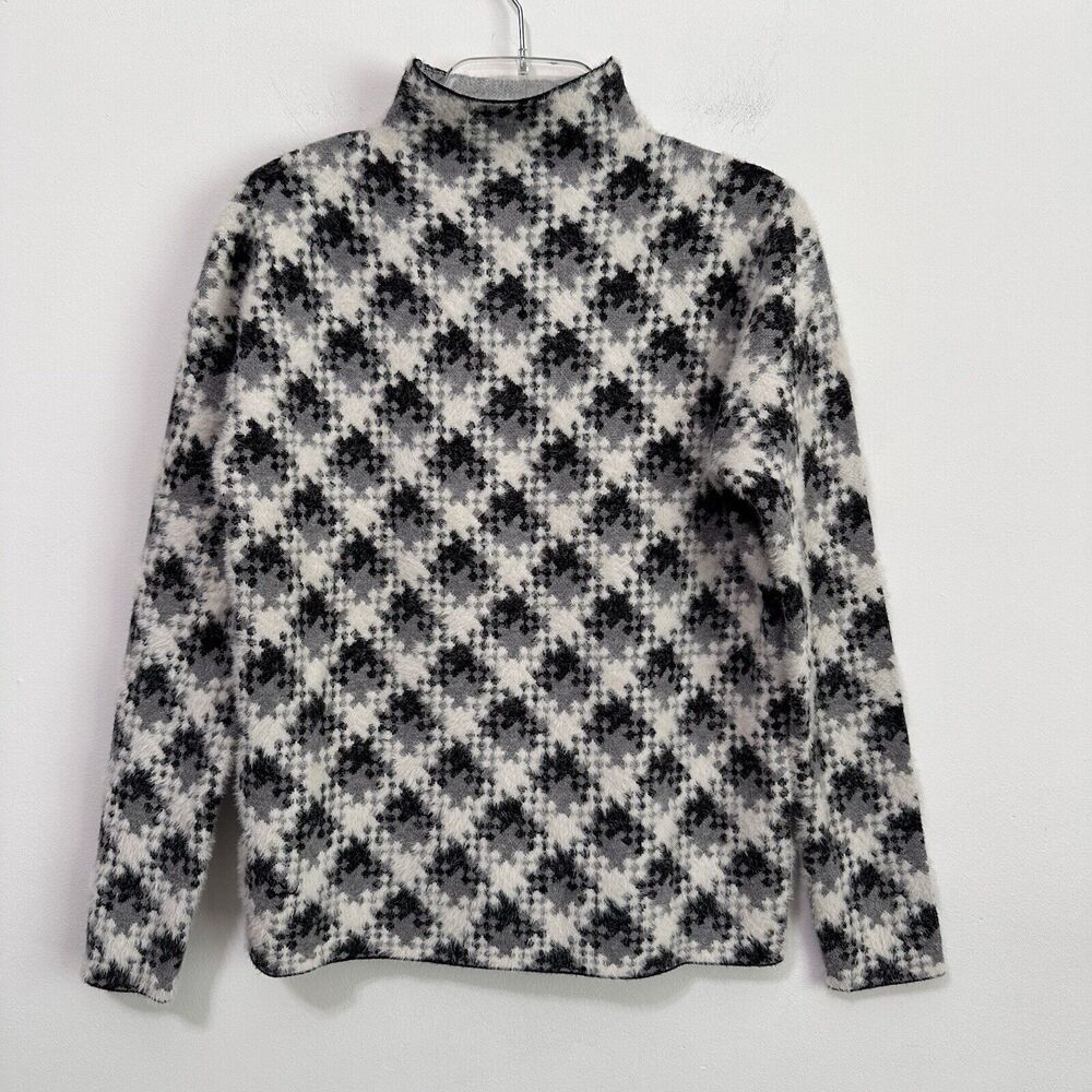 Cupcakes And Cashmere Sweater XS Long Sleeve Black White Geo Soft Fuzzy Mock